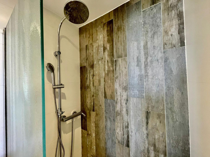 Bathroom 3, Market Suites, Barcelona