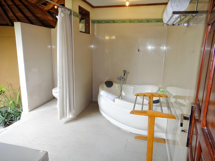 Bathroom 4, Arya Amed Beach Resort, Karangasem