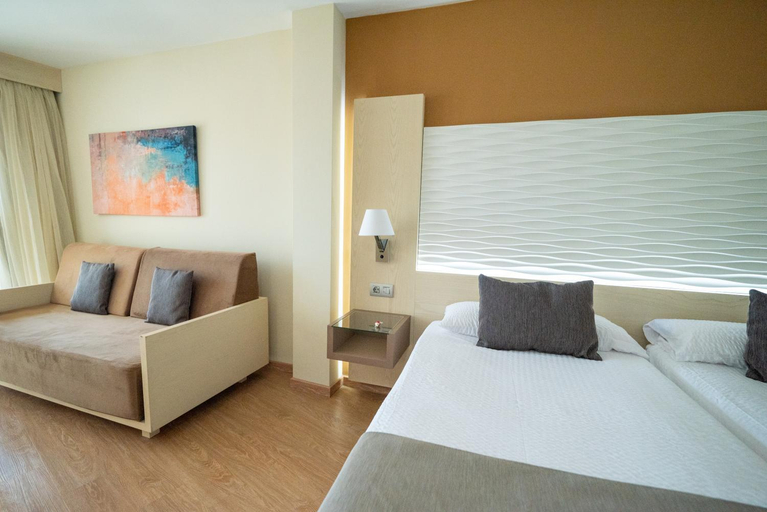 Bedroom 3, HL Suitehotel Playa del Ingles - Adults Only, Las Palmas