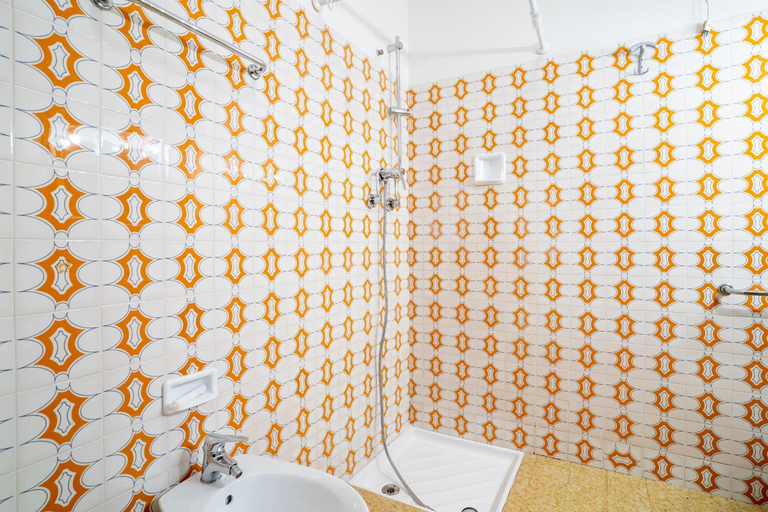 Bathroom 4, Bright Caorle Apartment with Pool, Venezia