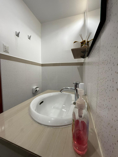 Bathroom 2, Atenas Backpacker Hospedaje, Pisco