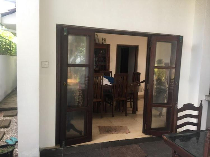 Others 4, Mermaids Inn, Hikkaduwa
