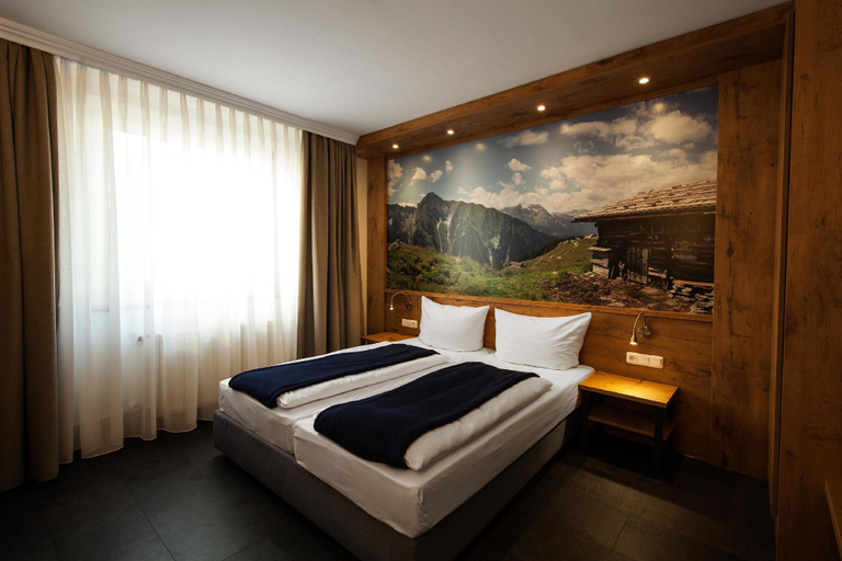 Bedroom 3, Paulaner am Dom Wirtshaus und Hotel, Frankfurt am Main