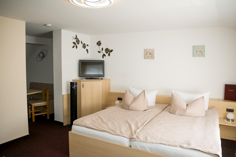 Bedroom, Hotel Bierstubl, Mansfeld-Südharz