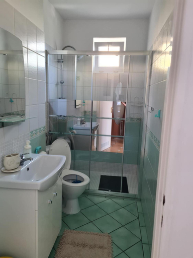 Bathroom, Dom Wypoczynkowy LILIA, Lębork