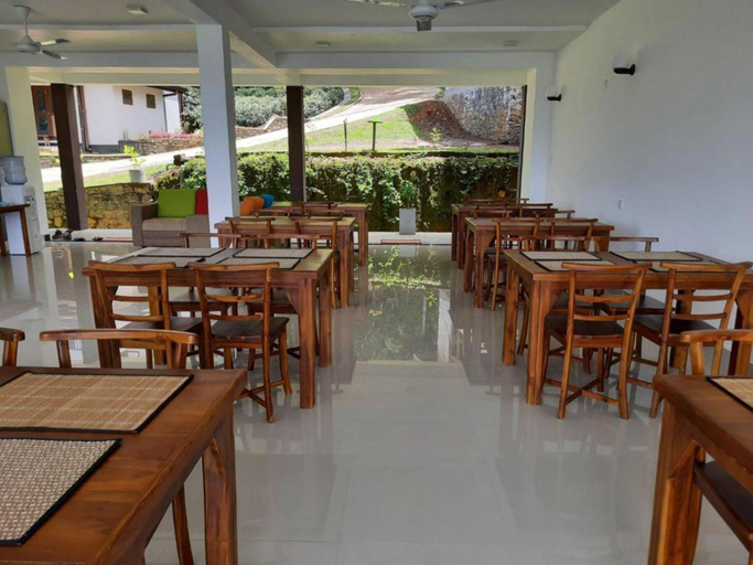 Food & Drinks 4, Terrace Cinnamon View, Pelmadulla