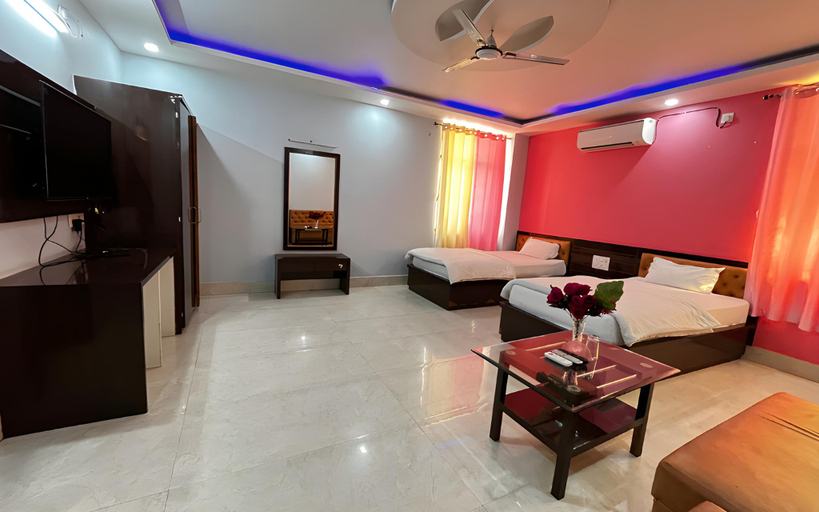 Others 4, Five Star Inn, Rohtas