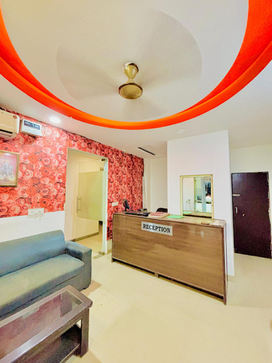 Others 3, Hotel Diamond Star, Delhi