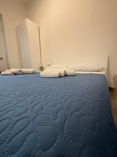 Others 5, Borraco Rooms, Taranto