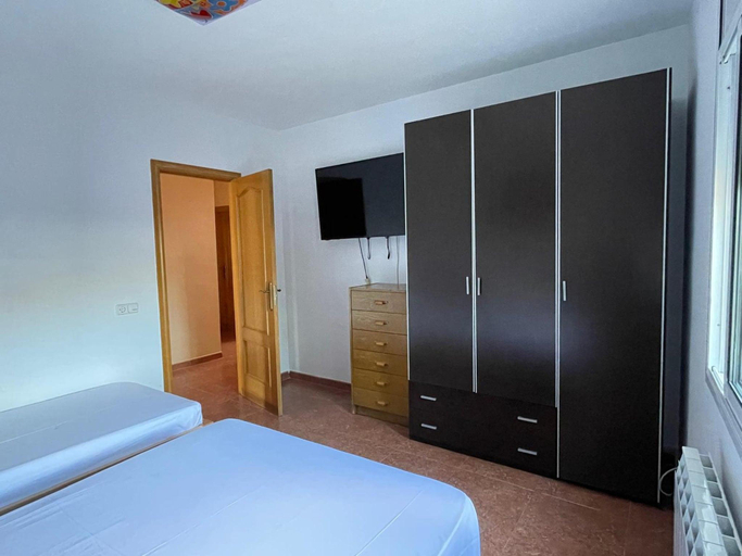Bedroom 3, Pet-Friendly Villa with Pool, Tarragona