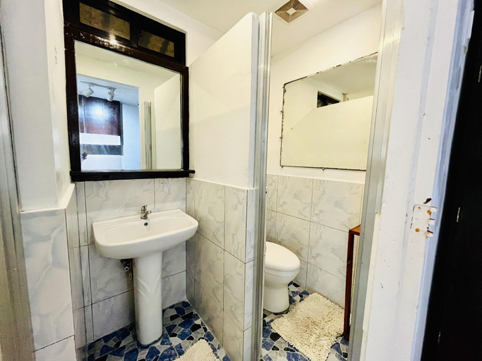 Bathroom 3, Villa Milagros Dive Inn Anilao Batangas, Mabini