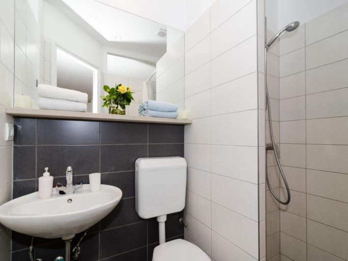 Bathroom 3, Apartment Lee Loo - Studio Apartment, Dubrovnik