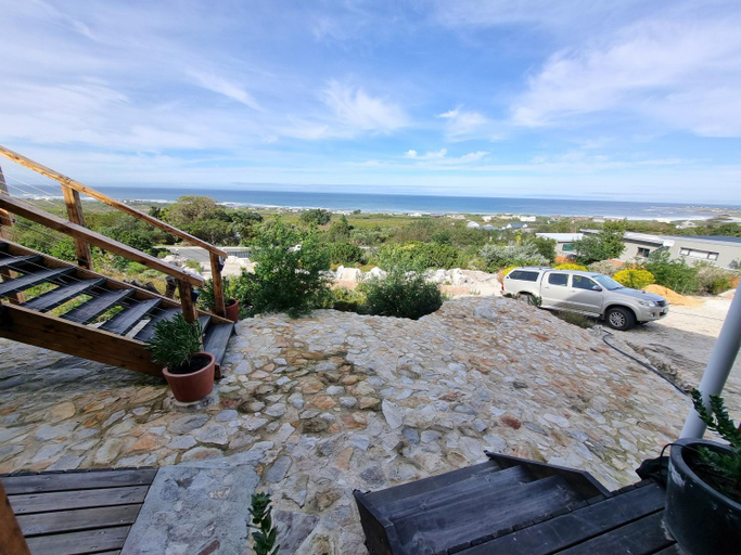 Others 5, Petra, Overberg
