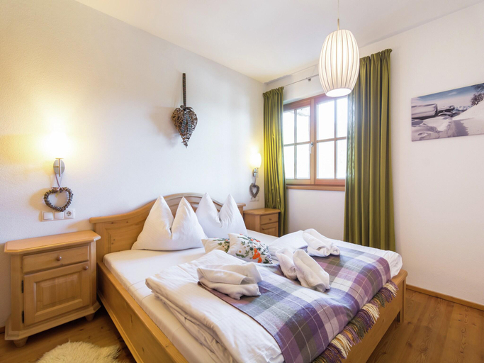 Bedroom 2, Apartment Mittersill near Ski Bus  Kitzbuhel, Zell am See