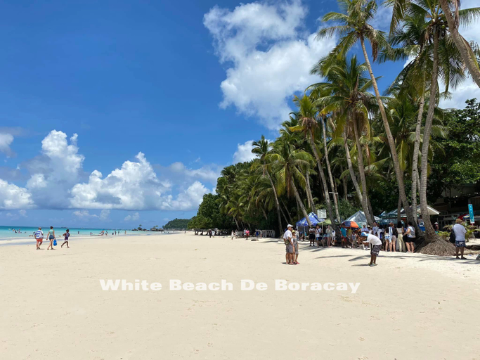 Others 3, White Beach de Boracay, Malay
