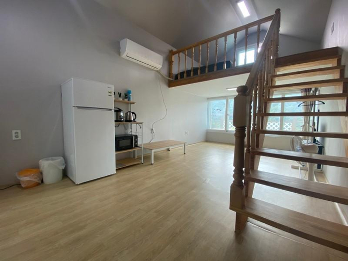 Others 4, Gapyeong Whisper Pension, Gapyeong