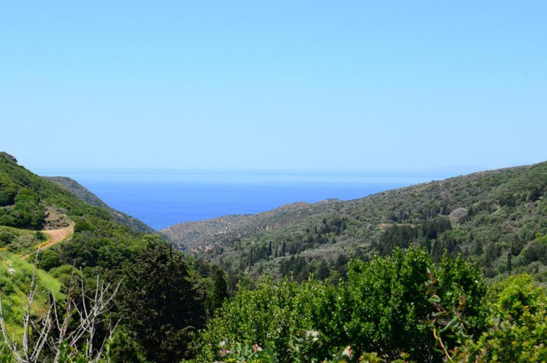 Others 5, Island residence, Attica