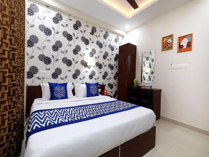 Bedroom 2, Almas Residency, Ernakulam