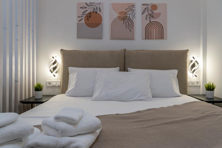 Bedroom 2, The White House minimal apartments, Peloponnese