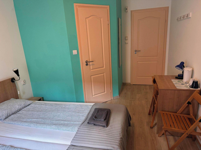 Bedroom 3, Omega Guesthouse Budapest, Budapesti