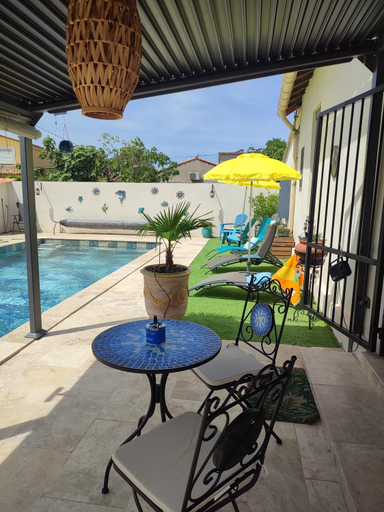 Sport & Beauty 4, Chez Brigitte Chambre d hotes avec cour privative,piscine,, Vaucluse