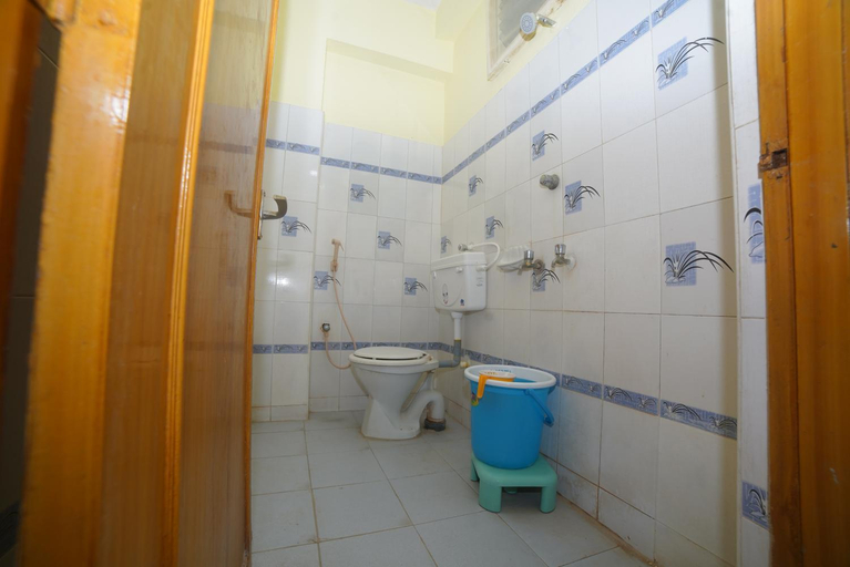 Bathroom 3, HOTEL ASWINI GRAND LODGE, Guntur