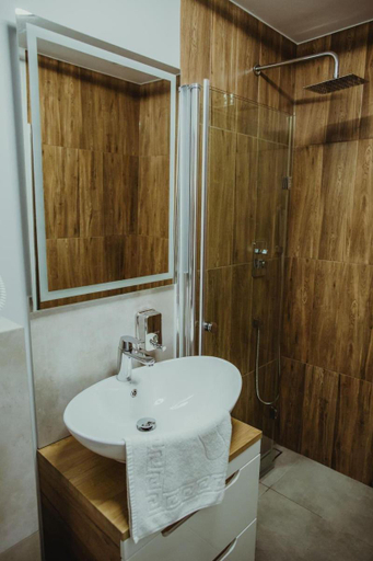 Bathroom 3, Willa Elzbieta, Jelenia Góra