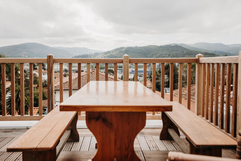 Balcony/terrace 2, Hostel Demain c'est loin, Pyrénées-Atlantiques