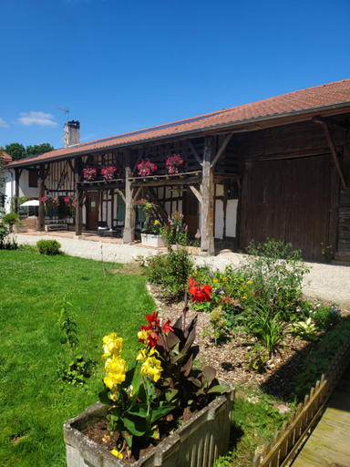 Exterior & Views 1, La Varniere - B&B with communal kitchen, Haute-Marne