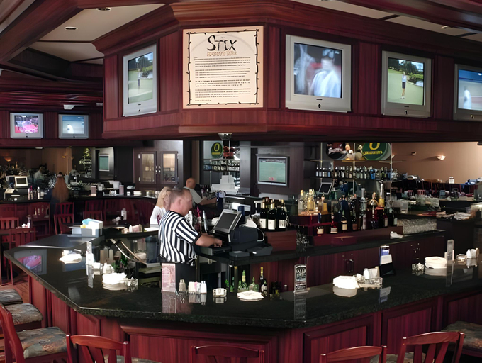 Food & Drinks 5, Seven Feathers Casino Resort, Douglas