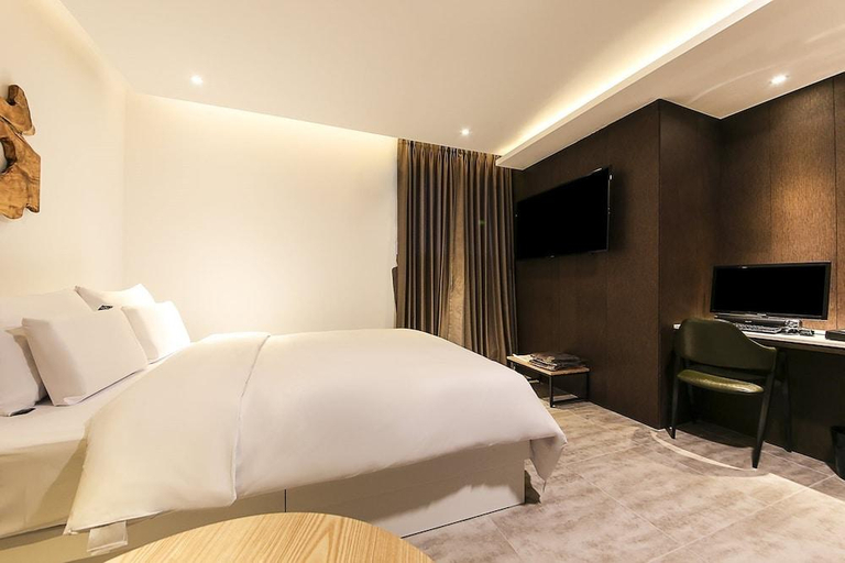 Bedroom 3, Centralperson Pyeongtaek Hotel, Pyeongtaek