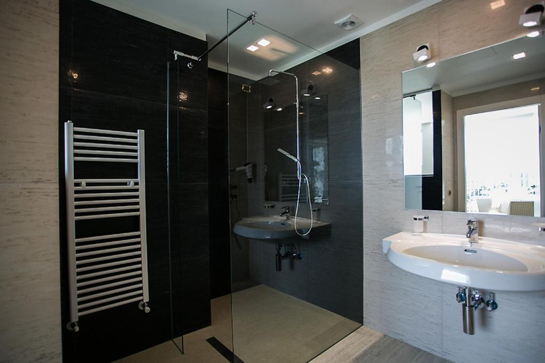 Bathroom 2, Hotel Abano Astoria, Padua