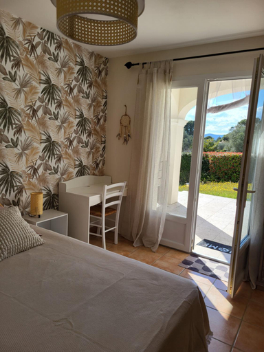 Others 4, Chambre d'hotes les Cigales, Vaucluse