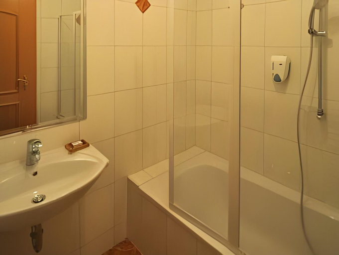 Bathroom 3, Gasthof am Riedl, Salzburg Umgebung