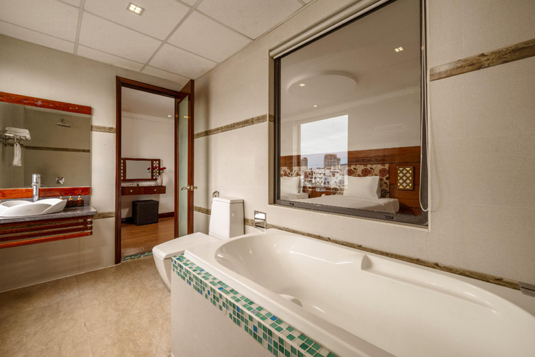 Bathroom 4, A9 Beach Hotel Da Nang, Da Nang