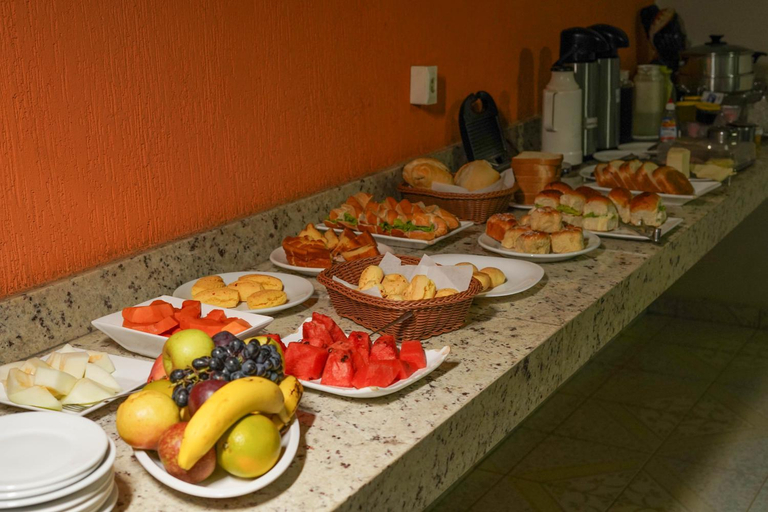 Food & Drinks, hotel beltmore, Padre Bernardo