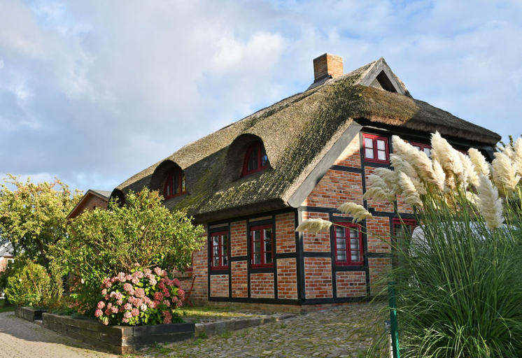 Exterior view 2, Haus am Hoeft in Gager mit Seeblick, Vorpommern-Rügen