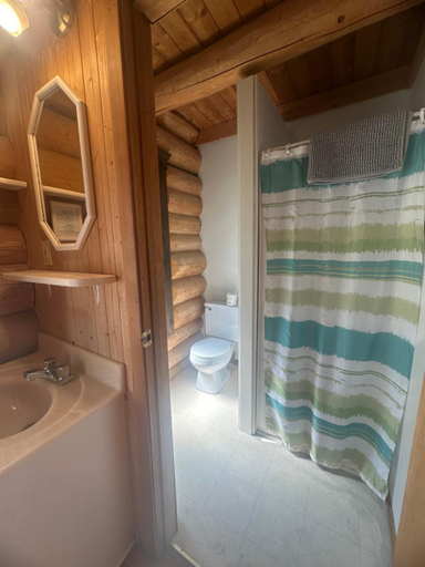 Bathroom 3, Lac Des Roches Resort, Cariboo