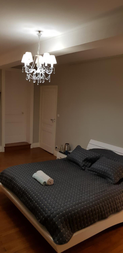 Bedroom, La Casa Blanca, Isère
