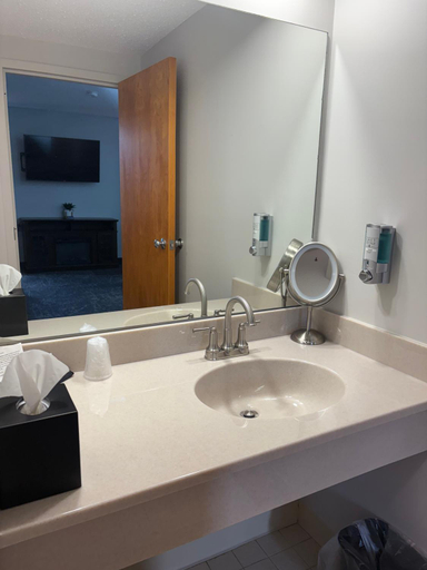 Bathroom 5, The Northeastland Hotel, Aroostook