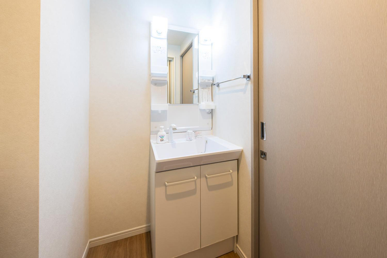 Bathroom 3, Riverside Inn Hakata, Fukuoka