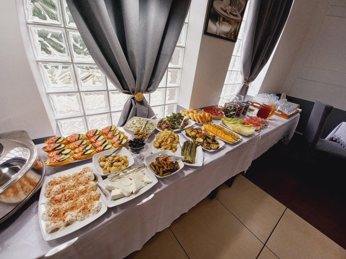 Food & Drinks 3, Pensjonat Plazowy Boss z Restauracja 50 metrow od Morza, Kamień