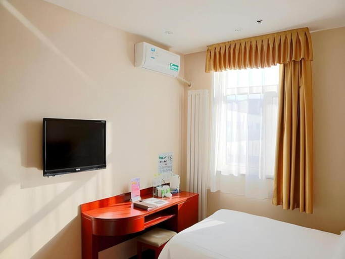 Bedroom 2, GreenTree Inn Beijing Chaoyang District Shilihe Subway Station Express Hotel, Beijing