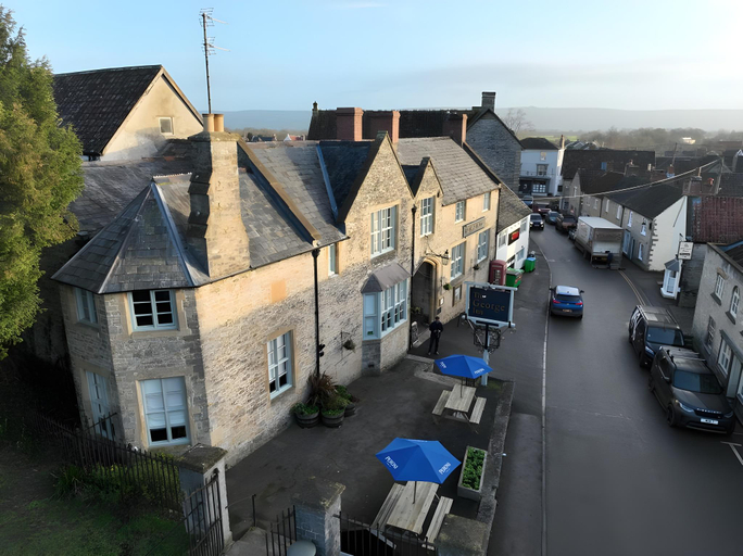 Others 5, The George Inn, Somerset