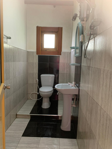 Bathroom 5, Hotel Change Badulla, Badulla
