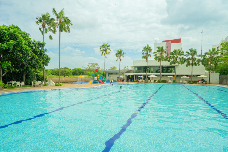 Swimming pool [outdoor] 5, DREAM INN Aeropolis By Reccoma, Tangerang