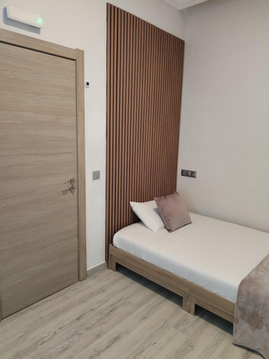 Bedroom, Pension A&E, Valencia