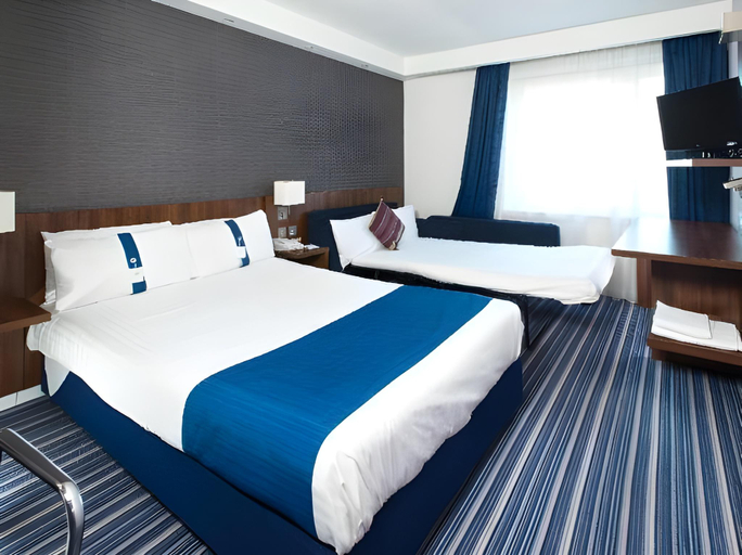 Bedroom 2, The Duxford Hotel Cambridge South M11 Jct 10, Cambridgeshire