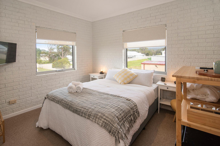 Bedroom 2, Baywatch Retreat Augusta, Augusta-Margaret River