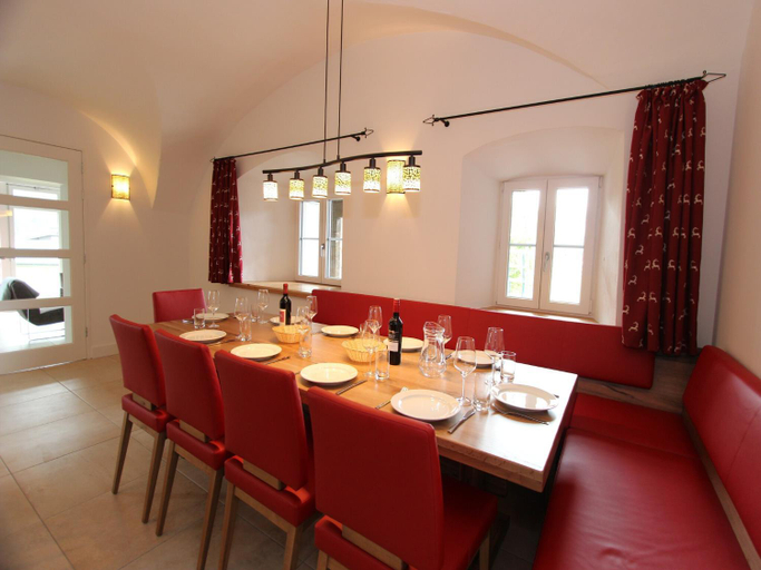 Food & Drinks 5, Farmhouse Niedernsill near Ski Slopes, Zell am See